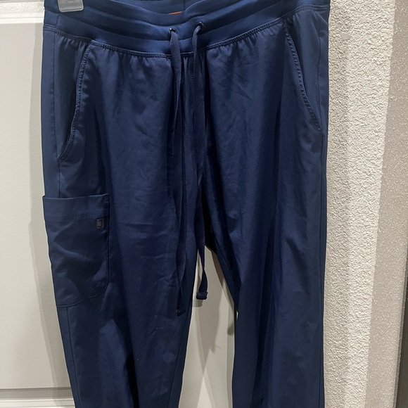 Scrub Pants Joggers - Picture 3 of 4